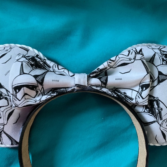 Storm Trooper Mickey ears - Picture 4 of 5